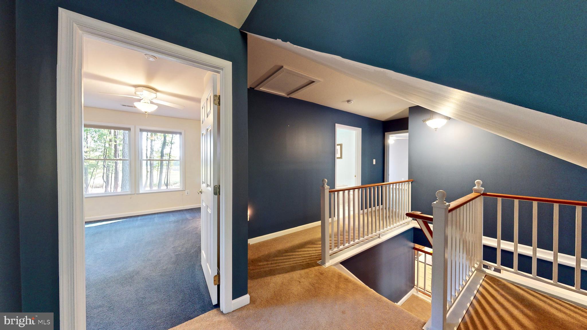 12220 Potomac View Road Newburg, MD 20664 - Photo 30 of 62 Upper Level - Hall
