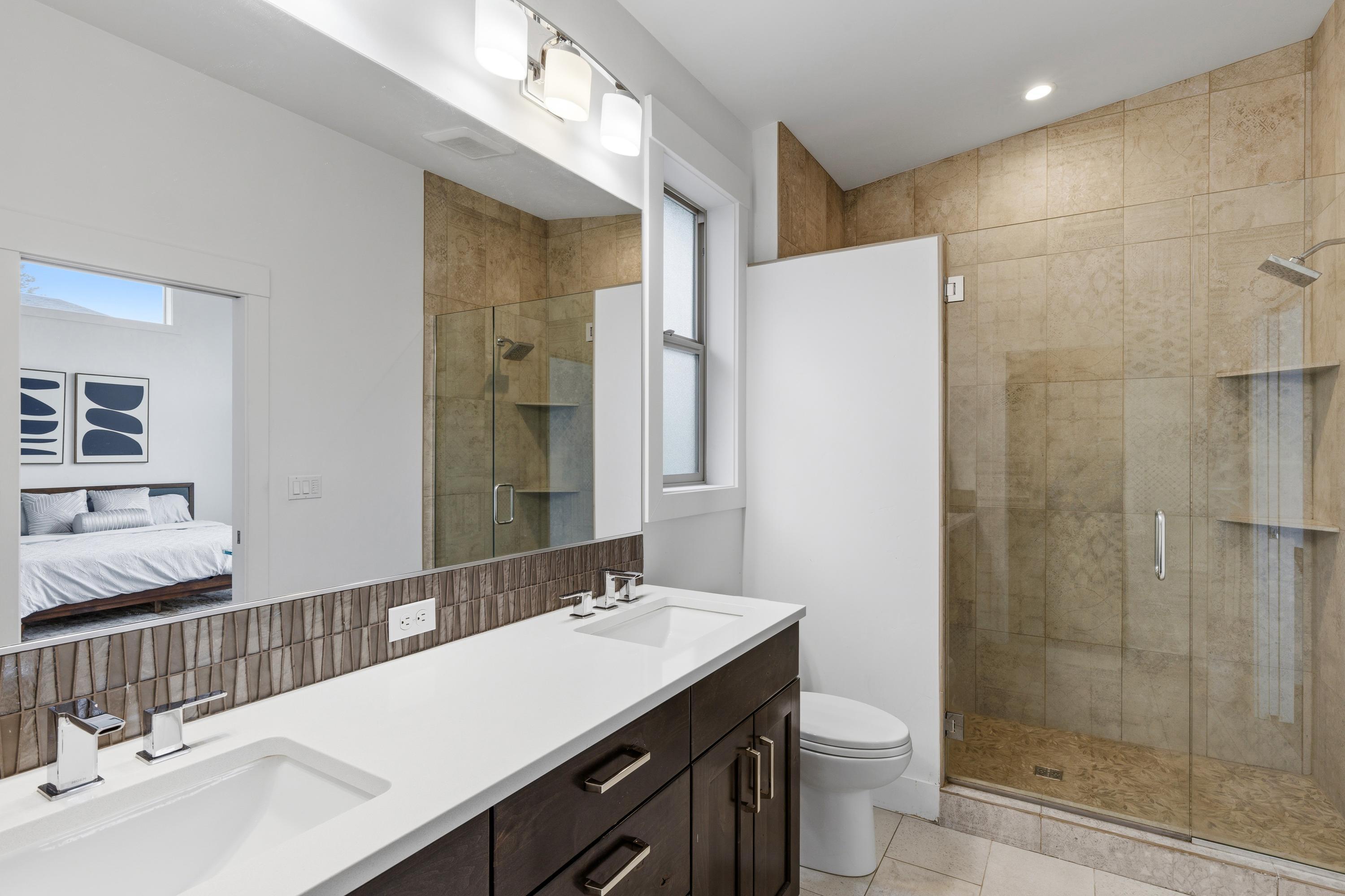 1333 Southwest Boardwalk Lane Bend, OR 97702 - Photo 32 of 46 Primary Bathroom