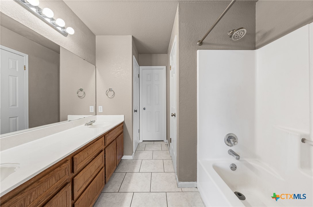 5216 West Ridge Boulevard Temple, TX 76502 - Photo 22 of 28 Ample Bathroom Space