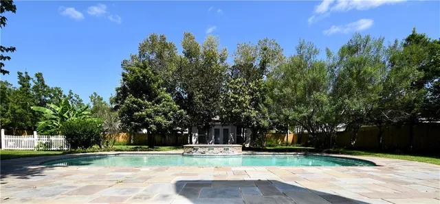 $549,777 | 6313 Tennyson Oaks Lane, Alexandria, LA 71301