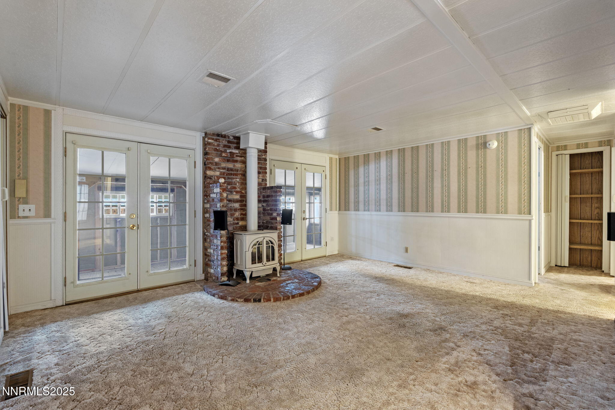 180 Staci Way Sun Valley, NV 89433 - Photo 20 of 71 a view of a room with gym equipment