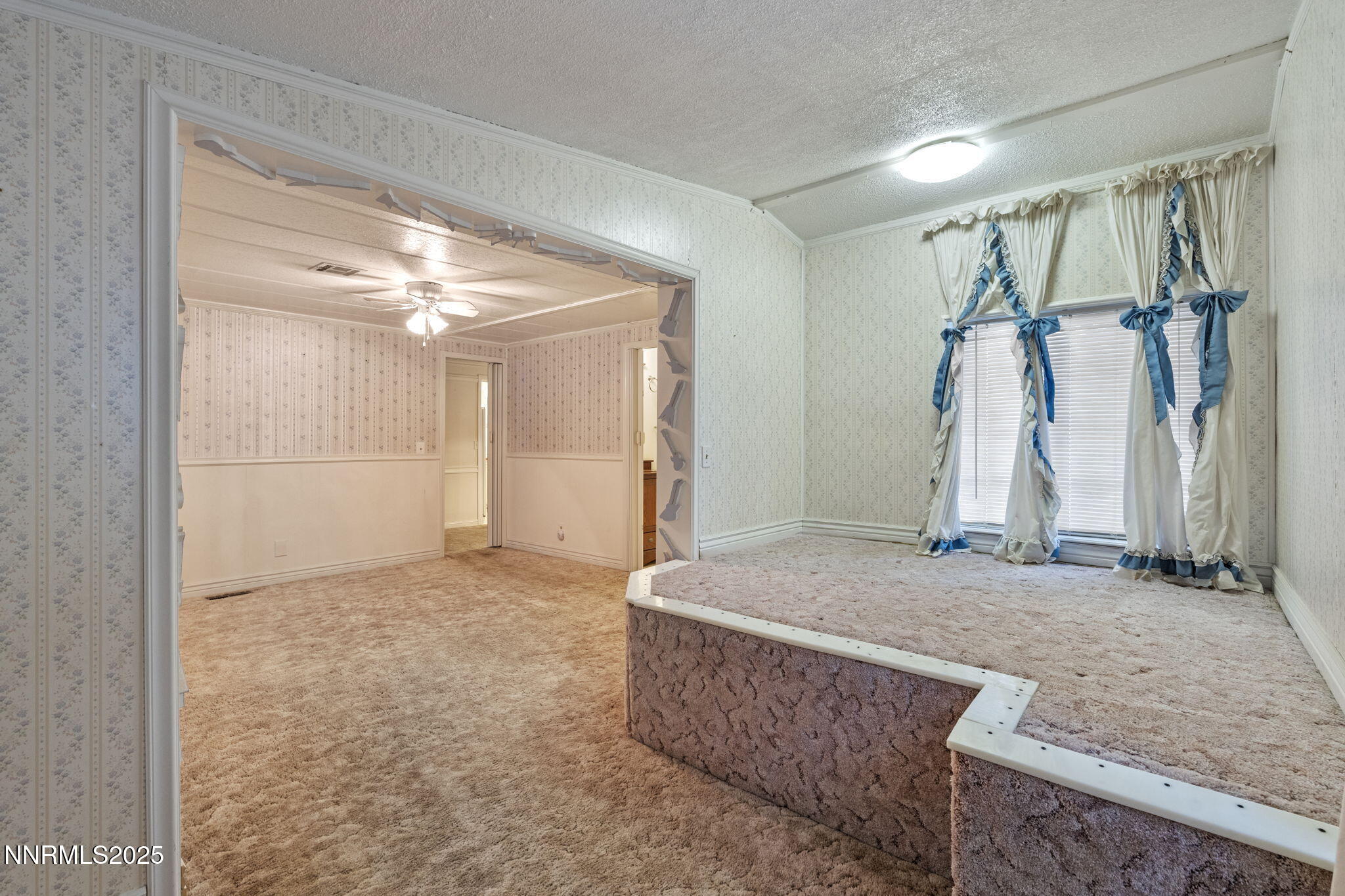 180 Staci Way Sun Valley, NV 89433 - Photo 30 of 71 30-web-or-mls-DSC01550