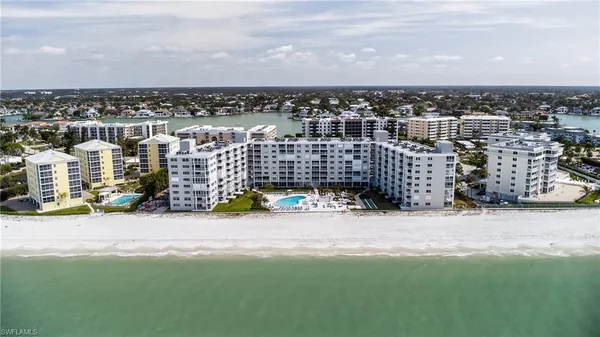 $14,000 | 3443 Gulf Shore Boulevard North, Unit 809, Naples, FL 34103
