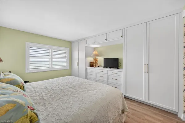 $14,000 | 3443 Gulf Shore Boulevard North, Unit 809, Naples, FL 34103