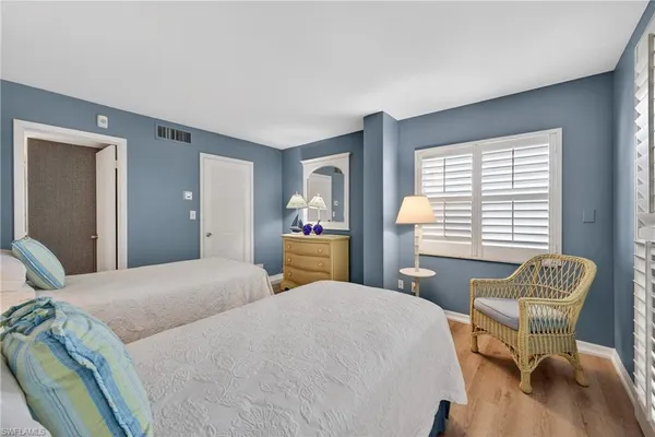 $14,000 | 3443 Gulf Shore Boulevard North, Unit 809, Naples, FL 34103