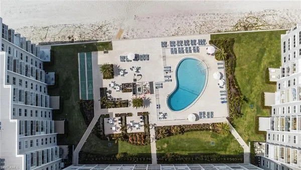 $14,000 | 3443 Gulf Shore Boulevard North, Unit 809, Naples, FL 34103