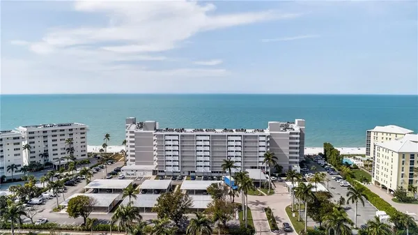 $14,000 | 3443 Gulf Shore Boulevard North, Unit 809, Naples, FL 34103