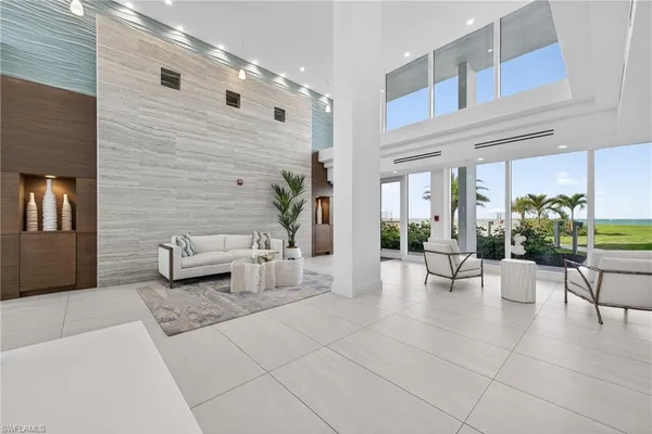 $14,000 | 3443 Gulf Shore Boulevard North, Unit 809, Naples, FL 34103