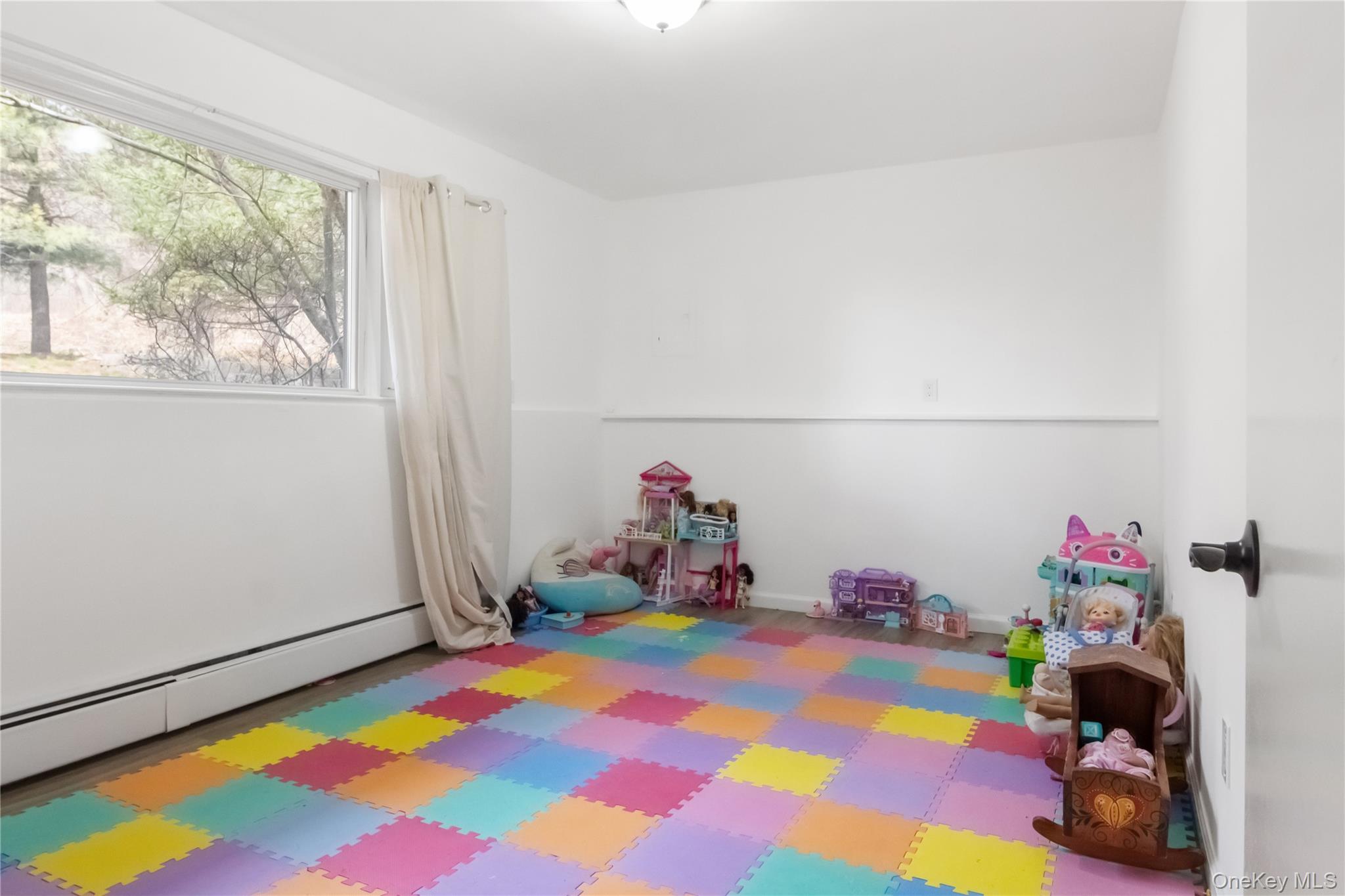 284 Ridge Road New City, NY 10956 - Photo 17 of 36