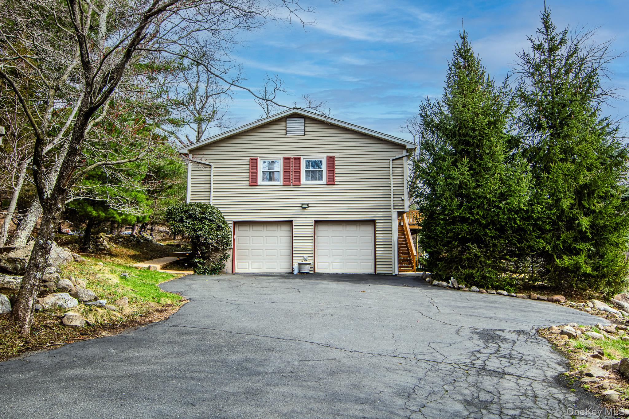 284 Ridge Road New City, NY 10956 - Photo 23 of 36