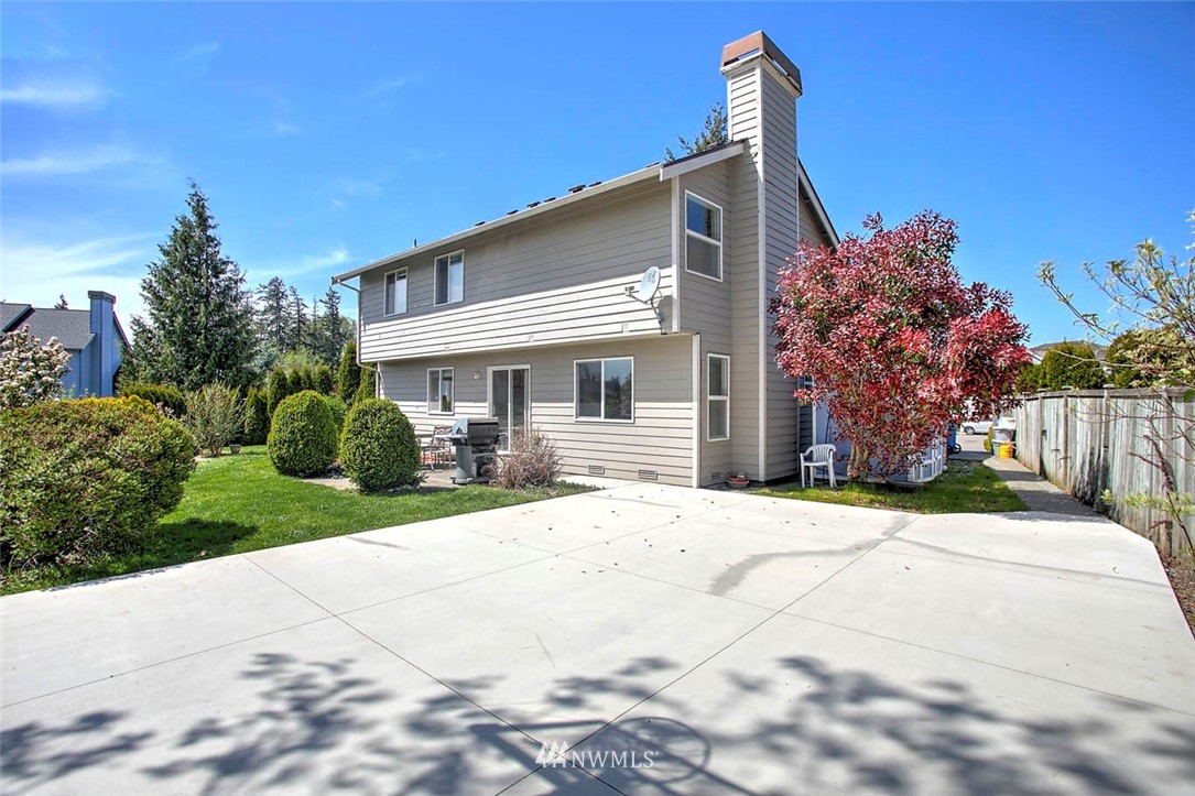 10415 Southeast 187th Place Renton, WA 98055 - Photo 21 of 24