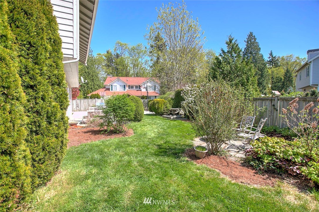 10415 Southeast 187th Place Renton, WA 98055 - Photo 23 of 24