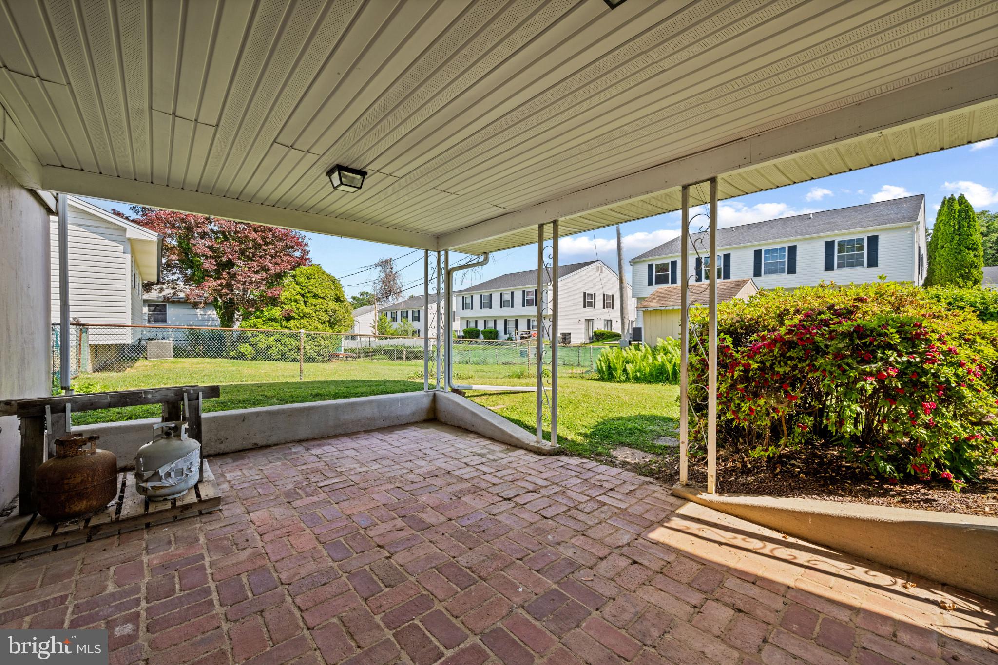 245 Candytuft Road Reisterstown, MD 21136 - Photo 34 of 40 Covered patio