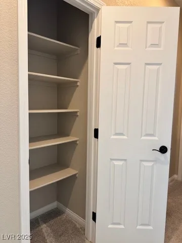 $2,000 | 534 Celebratory Place, Henderson, NV 89011