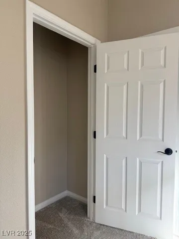 $2,000 | 534 Celebratory Place, Henderson, NV 89011