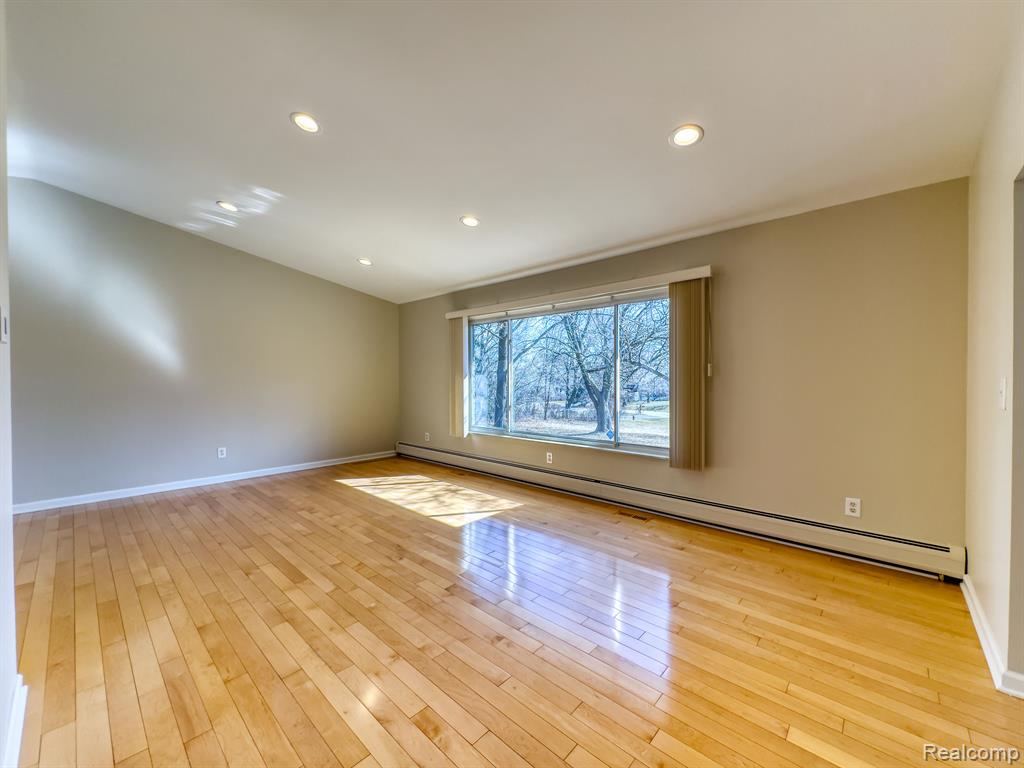 723 Foxhall Road Bloomfield Hills, MI 48304 - Photo 20 of 37