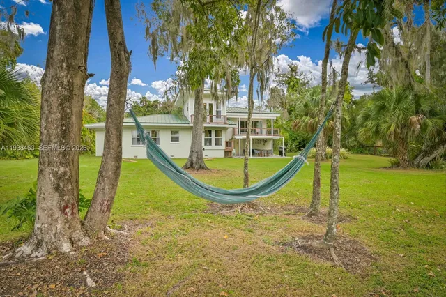 $1,085,000 | 671 Live Oak Lane, LaBelle, FL 33935