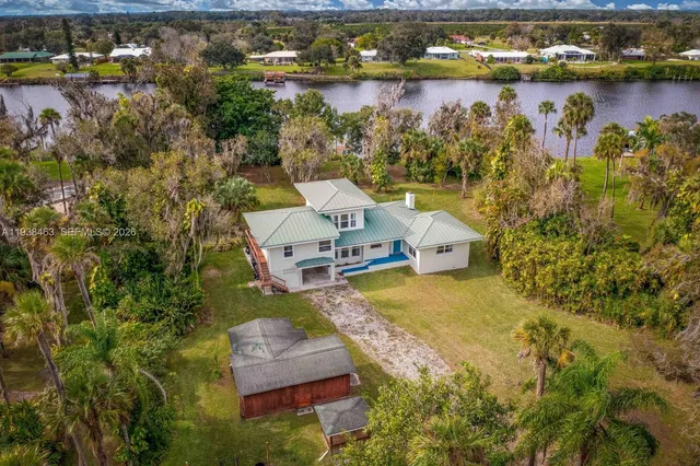 $1,085,000 | 671 Live Oak Lane, LaBelle, FL 33935