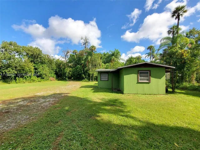 $1,085,000 | 671 Live Oak Lane, LaBelle, FL 33935