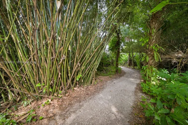 $1,085,000 | 671 Live Oak Lane, LaBelle, FL 33935