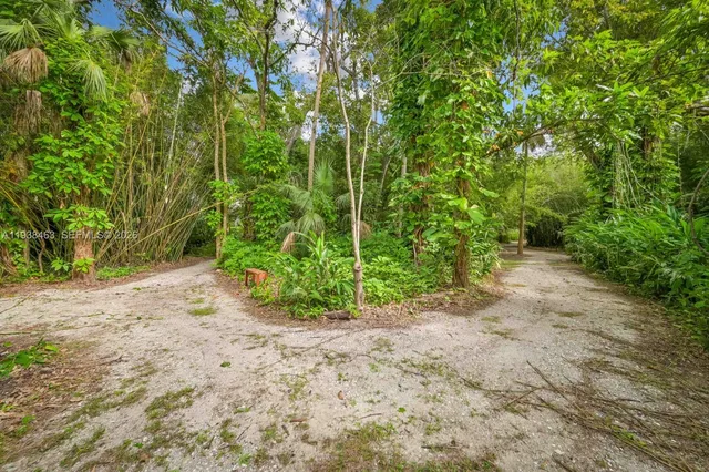 $1,085,000 | 671 Live Oak Lane, LaBelle, FL 33935