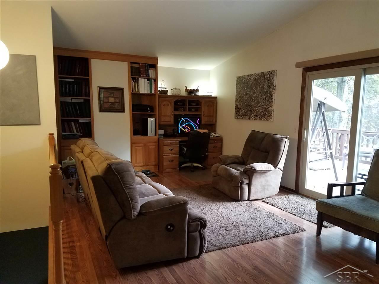 6760 South Steel Road St. Charles, MI 48655 - Photo 13 of 43 Great Room