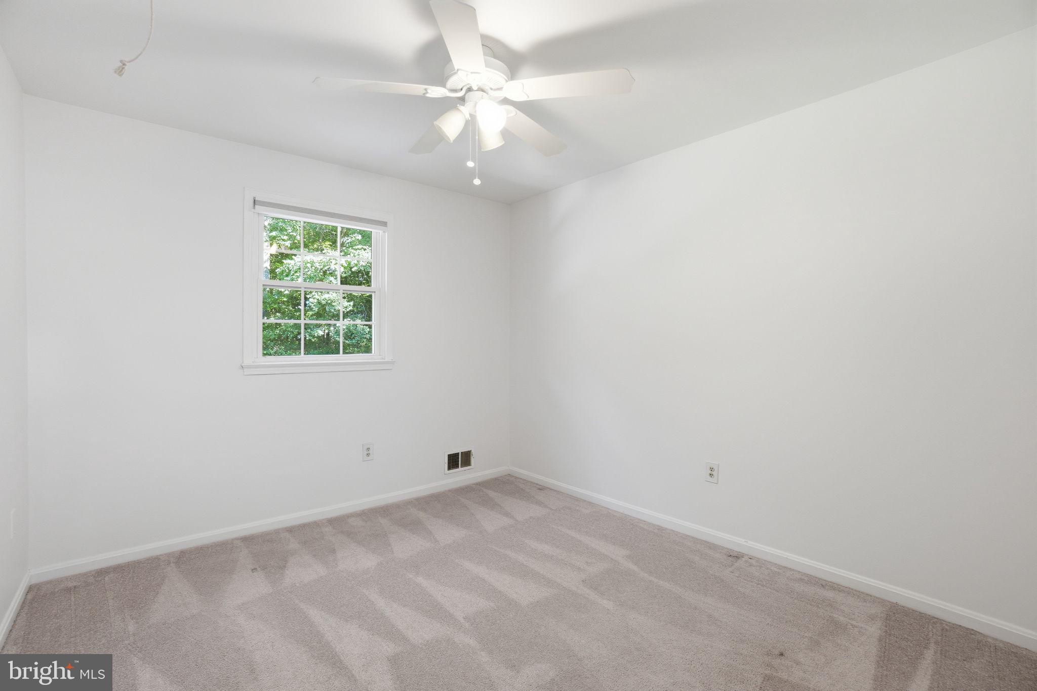 6851 Brian Michael Court Springfield, VA 22153 - Photo 15 of 25