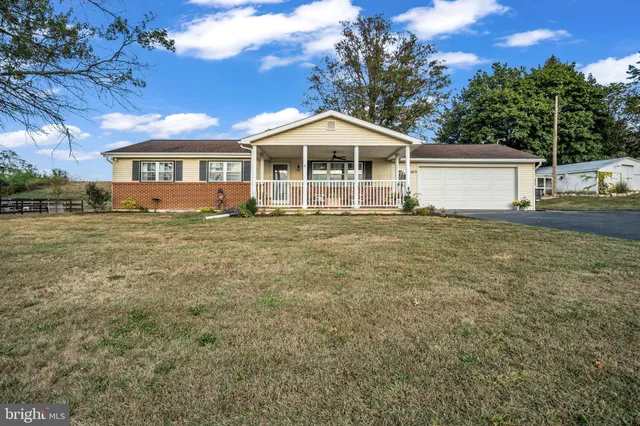 $389,900 | 623 Bloserville Road, Newville, PA 17241