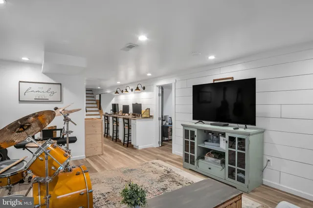 $389,900 | 623 Bloserville Road, Newville, PA 17241