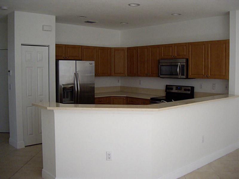 10336 Southwest Sandalfoot Boulevard, Unit 5 Boca Raton, FL 33428 - Photo 11 of 13 Kitchen