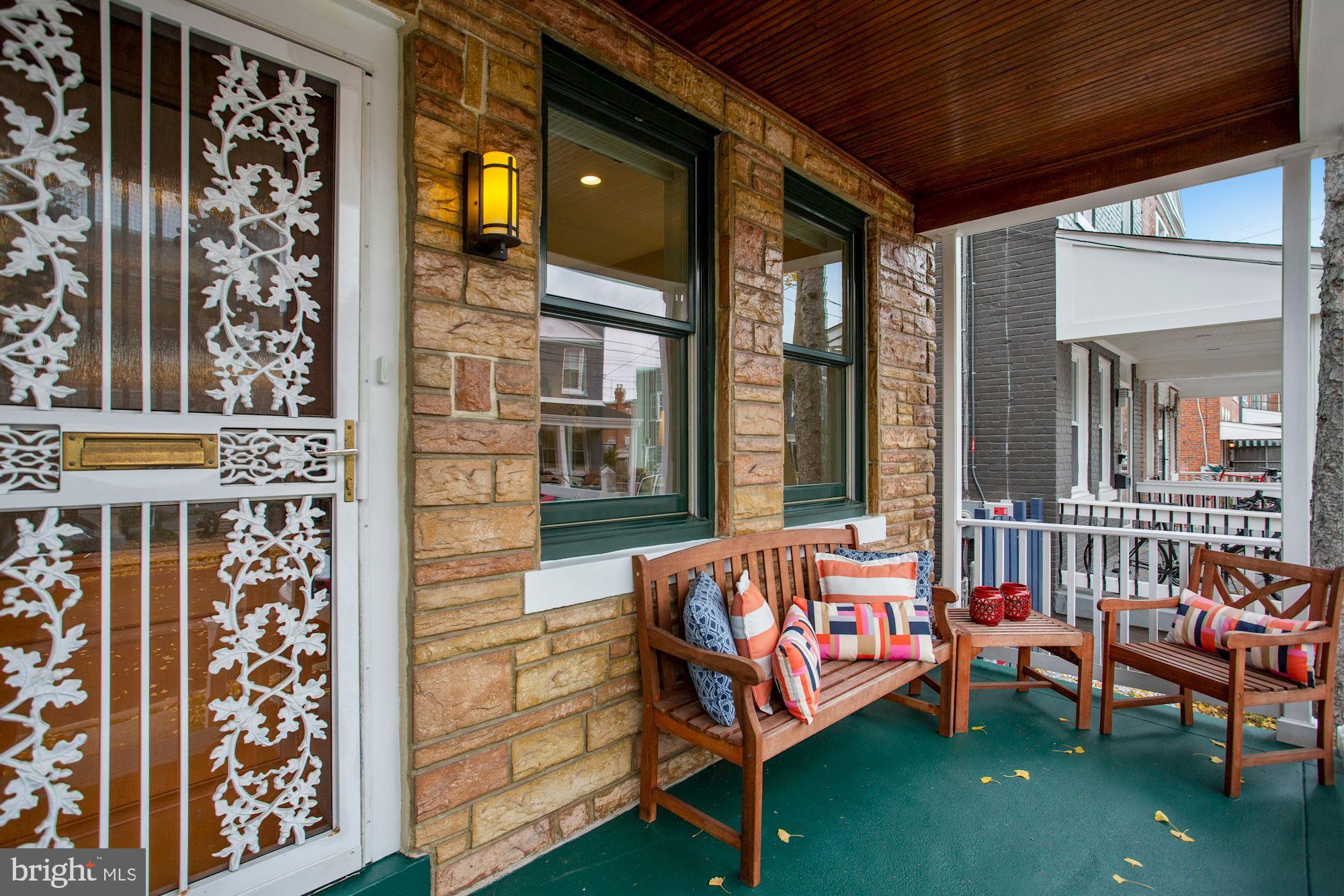 528 Roxboro Place Northwest Washington, DC 20011 - Photo 2 of 31