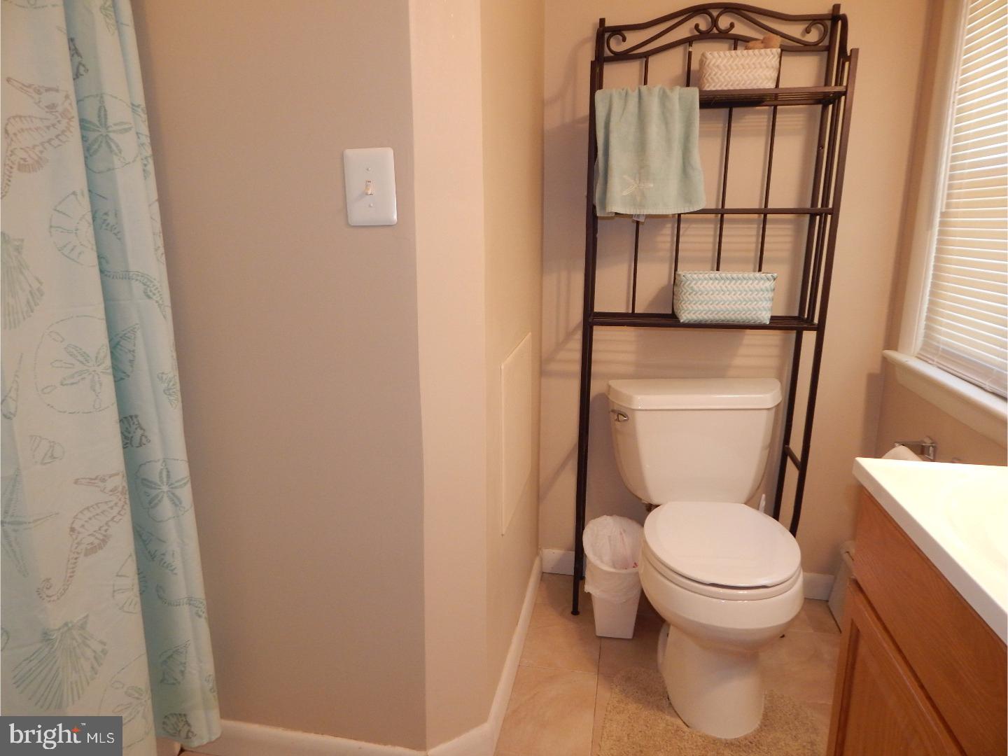 15 Brampton Way Hamilton, NJ 08690 - Photo 16 of 23 Master Bathroom