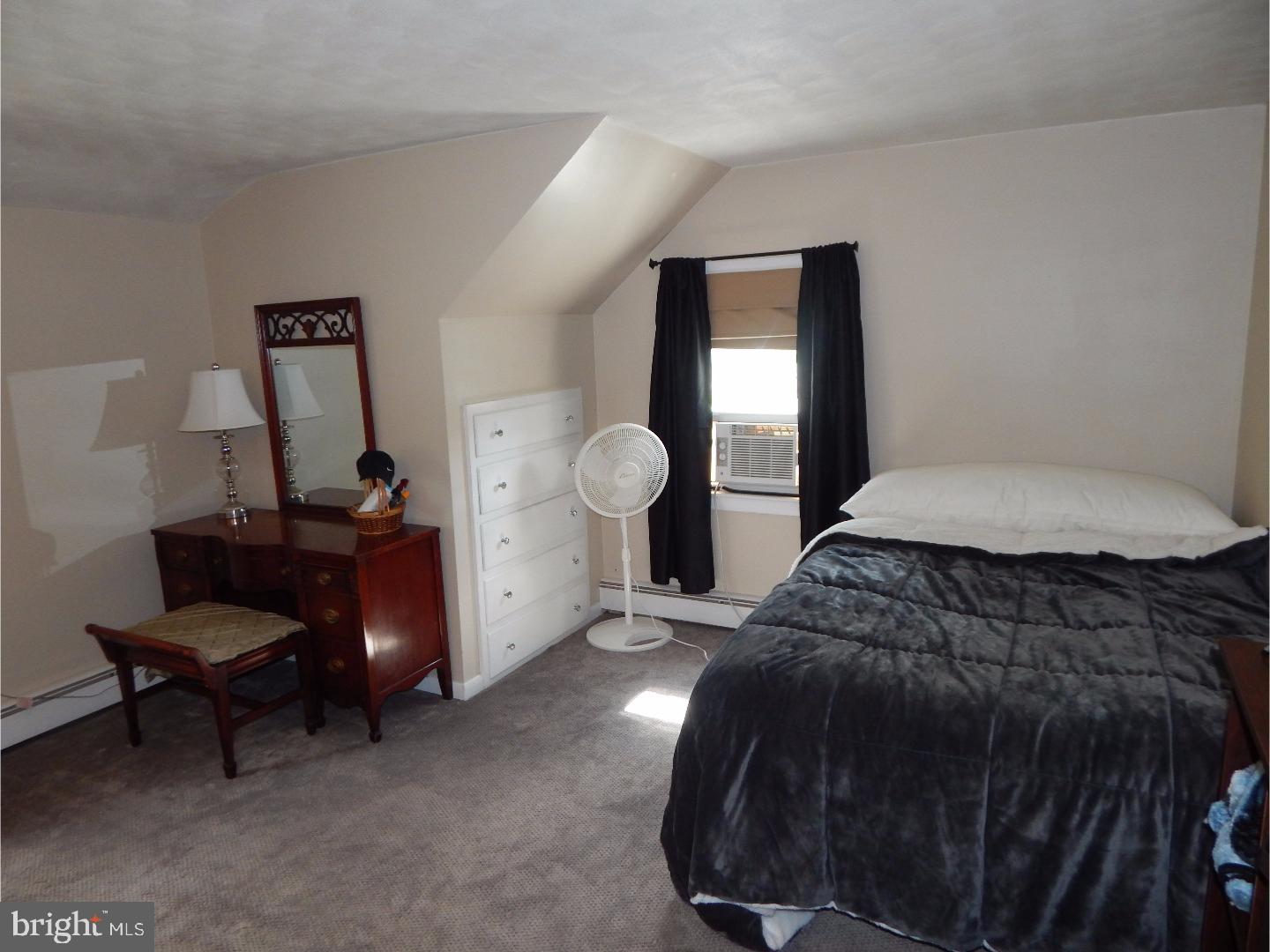 15 Brampton Way Hamilton, NJ 08690 - Photo 17 of 23 Bedroom 2