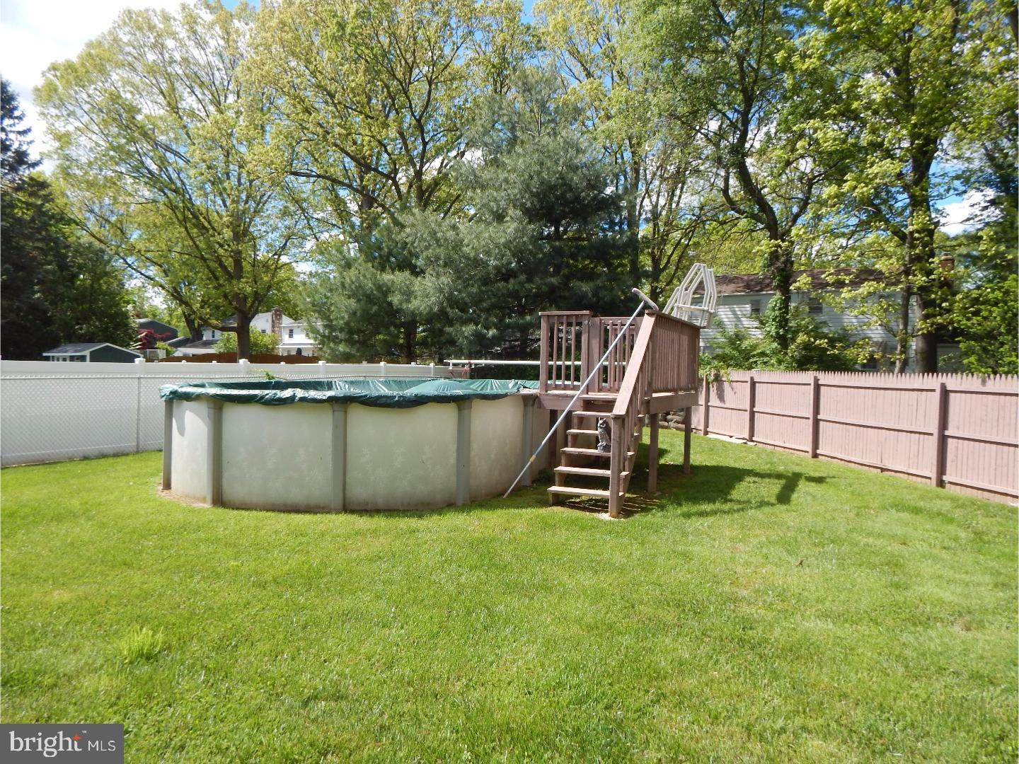 15 Brampton Way Hamilton, NJ 08690 - Photo 22 of 23 Back Yard