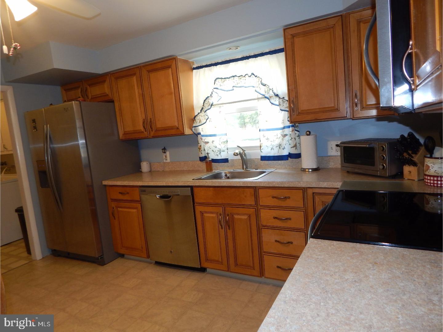 15 Brampton Way Hamilton, NJ 08690 - Photo 5 of 23 Kitchen