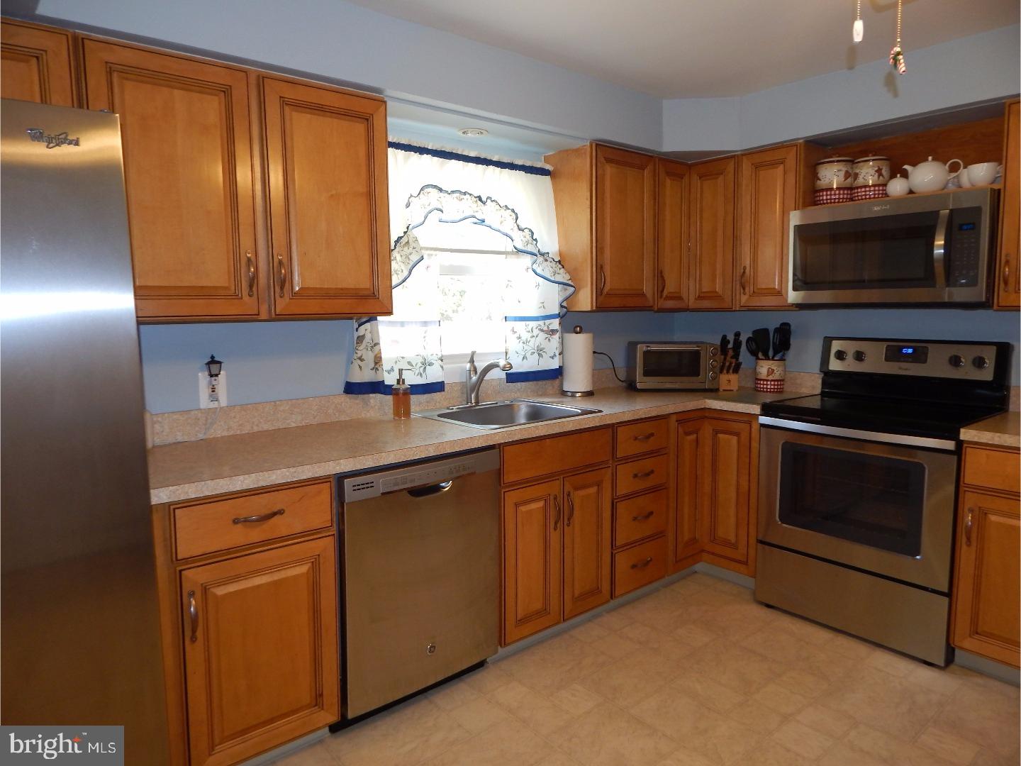 15 Brampton Way Hamilton, NJ 08690 - Photo 6 of 23 Kitchen