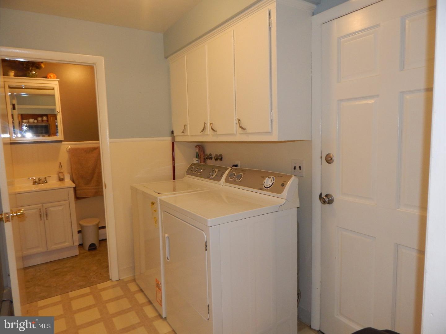 15 Brampton Way Hamilton, NJ 08690 - Photo 9 of 23 Laundry Room