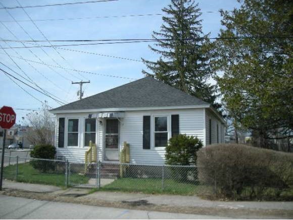 765 Mast Road Goffstown, NH 03102 - Photo 1 of 1