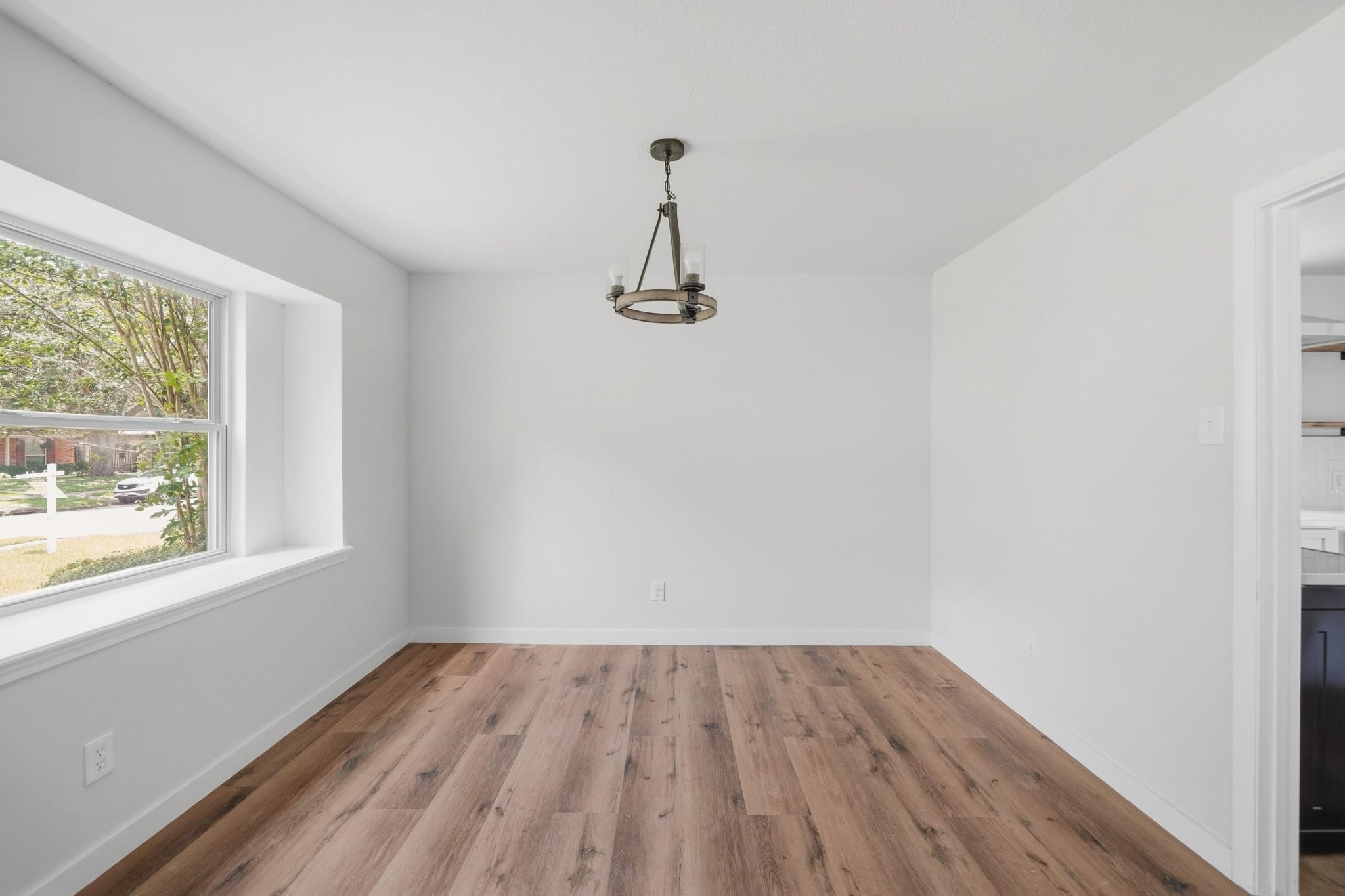 5926 Warm Springs Road Houston, TX 77035 - Photo 9 of 16 Gallery Image 9