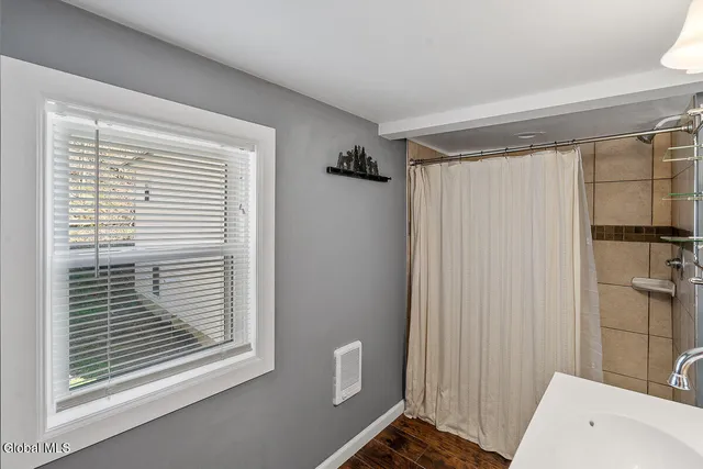 $820,000 | 934 South Shore Road, Edinburg, NY 12134