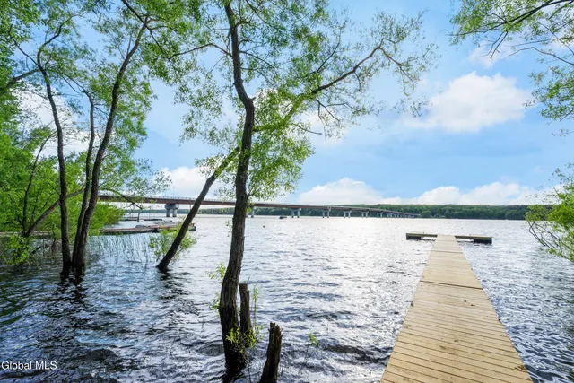 $820,000 | 934 South Shore Road, Edinburg, NY 12134