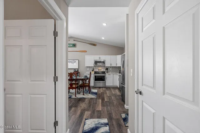 $820,000 | 934 South Shore Road, Edinburg, NY 12134