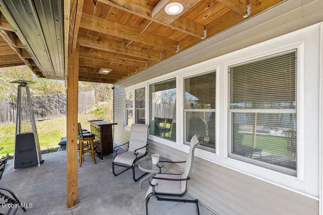 $820,000 | 934 South Shore Road, Edinburg, NY 12134