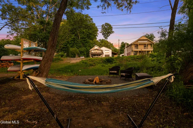 $820,000 | 934 South Shore Road, Edinburg, NY 12134