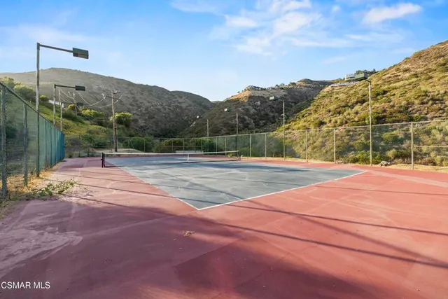 a view of a tennis court