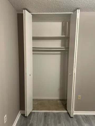 $1,300 | 3635 Chesterwood Drive, Unit 75, Memphis, TN 38118