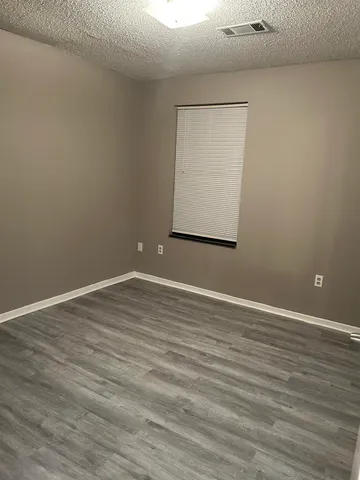 $1,300 | 3635 Chesterwood Drive, Unit 75, Memphis, TN 38118