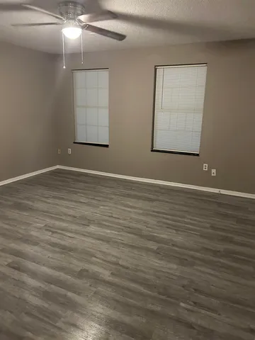 $1,300 | 3635 Chesterwood Drive, Unit 75, Memphis, TN 38118