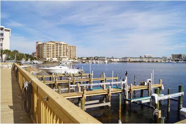 28 Moreno Point Road, Unit H Destin, FL 32541 - Photo 16 of 20 Gallery Image 16