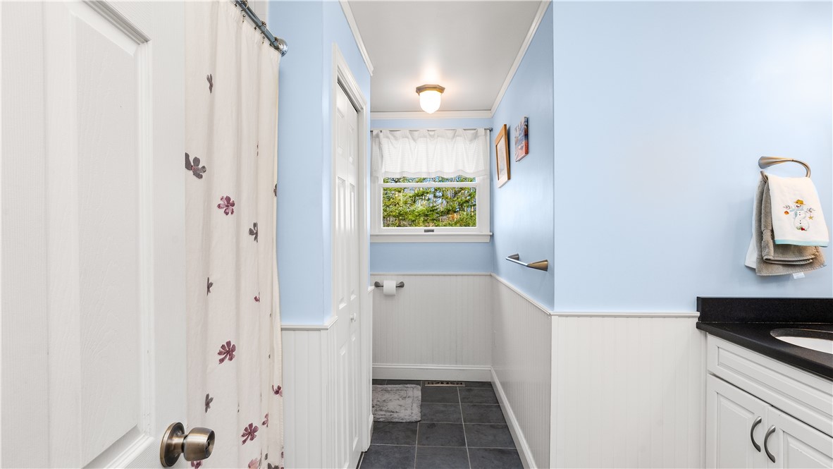 267 Yawgoo Valley Road Exeter, RI 02822 - Photo 14 of 34